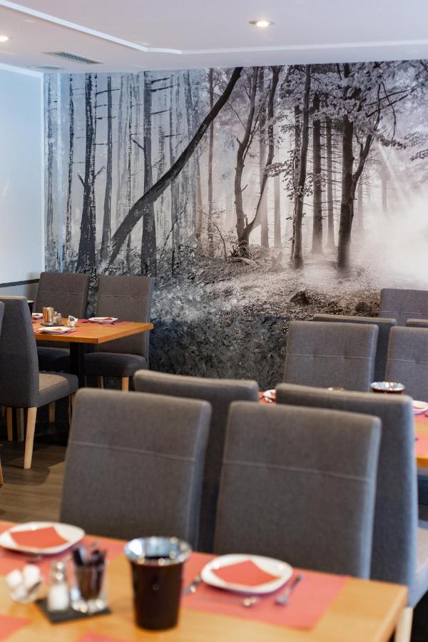Hotel Am Park Reichenbach im Vogtland Exterior photo
